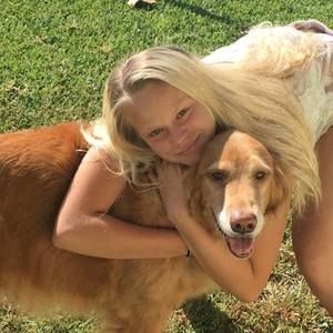 Meet your Posher, Sandra dee